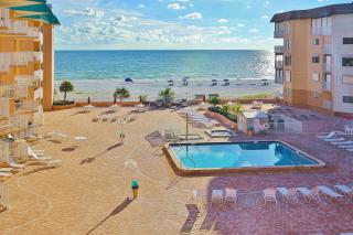 Beach Cottage 2402 - Clearwater Beach - 9