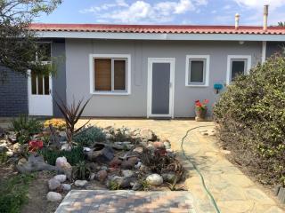 Rod and Sigi‘s Garden Cottage - 6