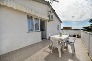 Apartment Jaga - Vir - 2