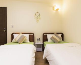 Hello Inn - 8