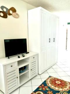 Coastal Cozy - Ocean View at Symphony Beach Club - Ormond Beach - 8