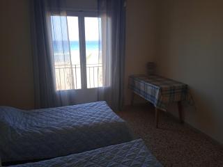 Apartment on the beach - Artemida - 4