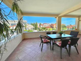 Family three bedroom Apartment Mimoza 2 - Budva - 0