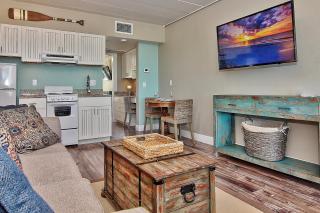 Bungalow Beach Place 3 - Clearwater Beach - 7