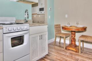 Bungalow Beach Place 3 - Clearwater Beach - 5
