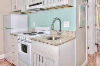 Bungalow Beach Place 3 - Clearwater Beach - 4