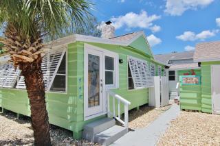 SeaSpray Beach Cottage A - 9