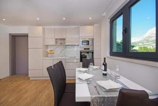 Apartment with shared rooftop pool - 9