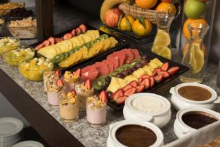 Holiday Inn Montevideo by IHG - Montevideo - 7