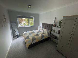 Canal Side Retreat - 2 Bedroom Apartment - Heybridge - 9