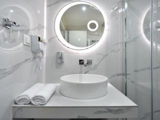 Christina Suites - 2