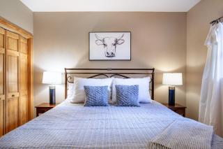 Higher Ground Condo with Mountain and Golf View - 2