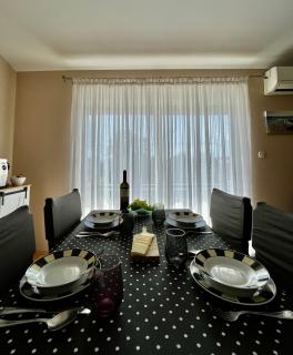 Apartments Tino & Leon - Sukošan - 2