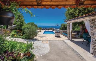 3 Bedroom Nice Home In Smrika - 5