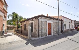 1 Bedroom Cozy Home In Reggio Calabria - Pellaro - 0