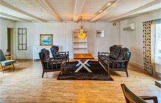 Cozy Home In Ödeshög With Kitchen - 3