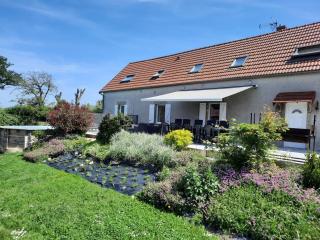 Longère rénovée avec piscine privée, Wi-Fi et climatisation - FR-1-489-201 - Échassières - 0