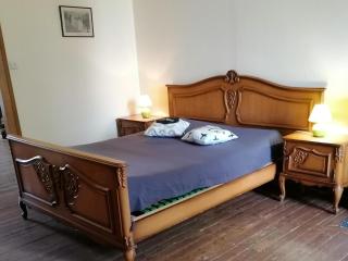 Maison de Campagne avec Jardin Clos, Wi-Fi, Animaux Acceptés et Proche Station Thermale Néris les Bains - FR-1-489-272 - - 6