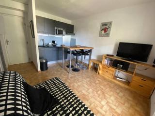 Appartement pour 4 pers, proche plage, parking, terrasse, commerces à proximité - FR-1-81-559 - Leucate - 1