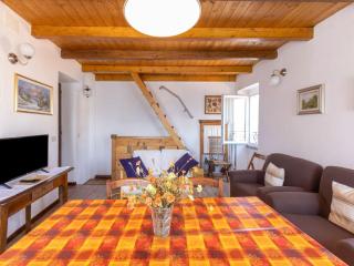Holiday home in San Siro near Lake - Molino Nuovo - 1