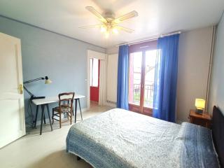 Spacieux T3 à Aix-les-Bains entre Ville et Lac avec Balcon et Wi-Fi ! - FR-1-555-62 - Aix-les-Bains - 2