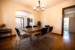 Charming 3Bdrm●Perfect Location ● Award Winning Beds - 4