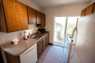 Charming 3Bdrm●Perfect Location ● Award Winning Beds - 1