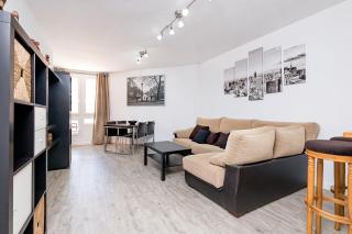 BHost - Roca Castle - Torremolinos - 8