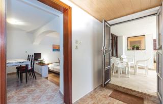 Cozy Apartment In Jadranovo - Jadranovo - 8