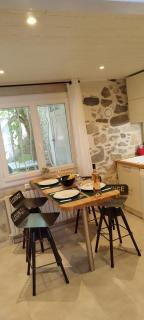 LE COSY Joli F2 proche gare, Arénes avec terrasse privée - Nimes - 0