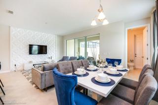 Solara Resort Townhome, 15 minutes from Disney - Kissimmee - 3