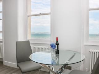 Royal Terrace View - Weymouth - 6