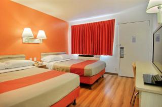 Motel 6-Kingsville, TX - 6