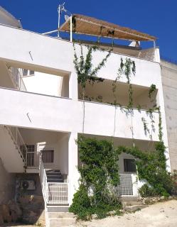 Apartmani Stine - Okrug Donji - 9
