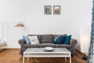 Apartments in The Jewish Quarter - LOW STANDARD - 10' Main Square - by Upstairs - 9