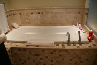 The Atrium Resort - 4