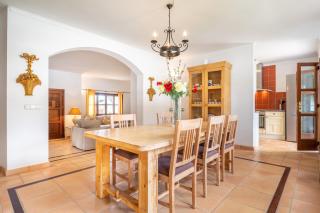Wonderful 5 Bed Villa With Private - 3