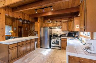 Tahoe Pines Cabin - Homewood - 1