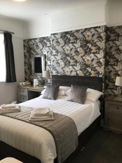 The Kenmore Guest House - Llandudno - 9