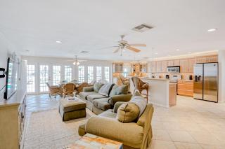 Dolphin Terrace - Cape Coral - 4