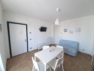 Bilocale in residence con piscine - 1
