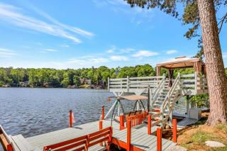 Morning Mist Lake House - 9