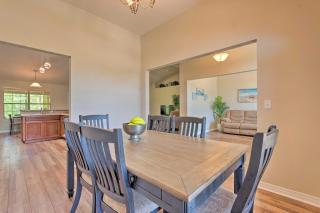 Sunny Coastal Getaway 5 Mi to Navarre Beach! - 4