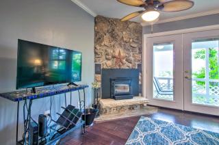 Relaxing Lake Ozark Retreat about Walk to Marina! - 6