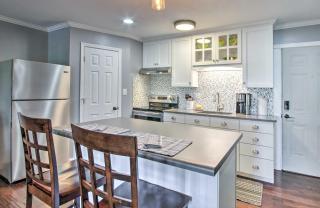 Relaxing Lake Ozark Retreat about Walk to Marina! - 3