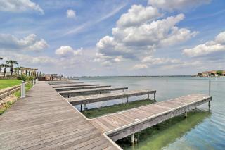 Lake LBJ Condo with Balcony and Shared Boat Docks - Horseshoe Bay - 0