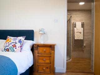 Ellingham Apartments, Bordeaux Harbour, Guernsey - 2