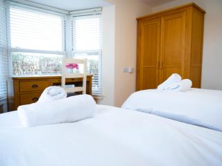 Ellingham Apartments, Bordeaux Harbour, Guernsey - Vale - 2