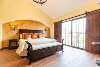 Villa El Retiro Luxury Property - 1