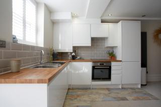 The Courtyard by Chateau Anna, Central York - Free parking - York - 5